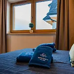 Tatrzanska Polana - Tatra Mountain View, Free Parking & Wifi شقة