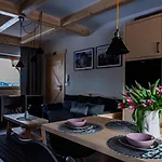 Tatrzanska Polana - Tatra Mountain View, Free Parking & Wifi شقة زاكوباني